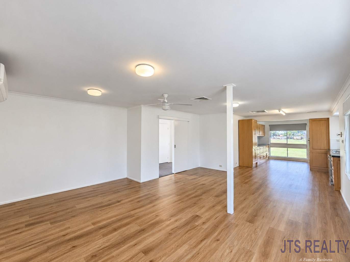 1370 New England Highway, Aberdeen For Sale by Farmbuy.com - image 7