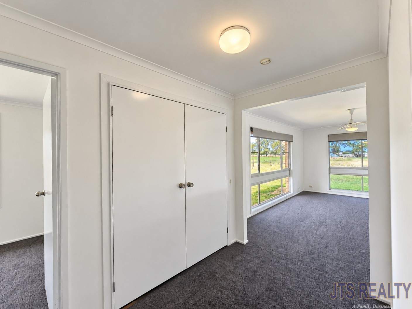 1370 New England Highway, Aberdeen For Sale by Farmbuy.com - image 10