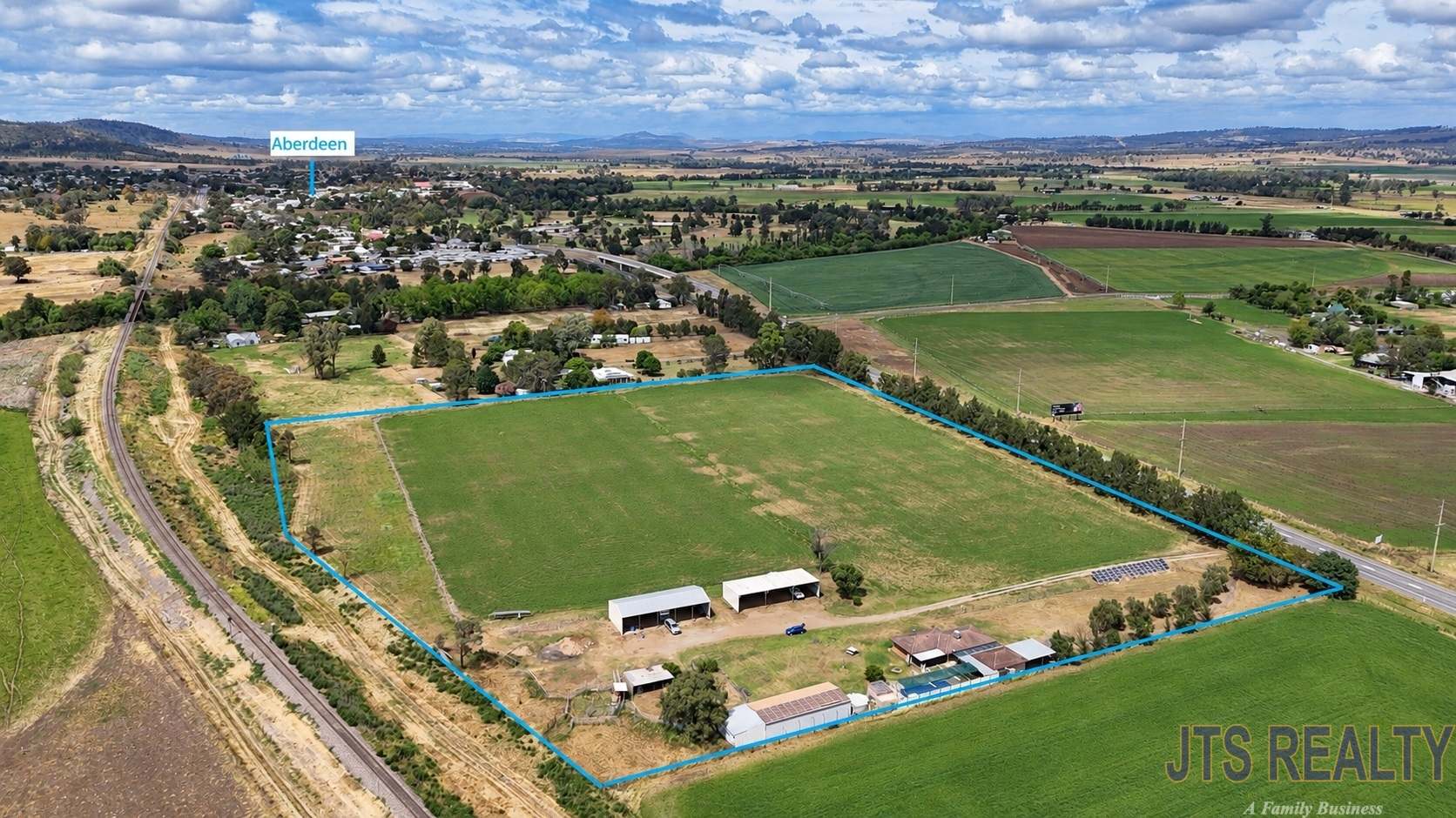 1370 New England Highway, Aberdeen For Sale by Farmbuy.com - image 1