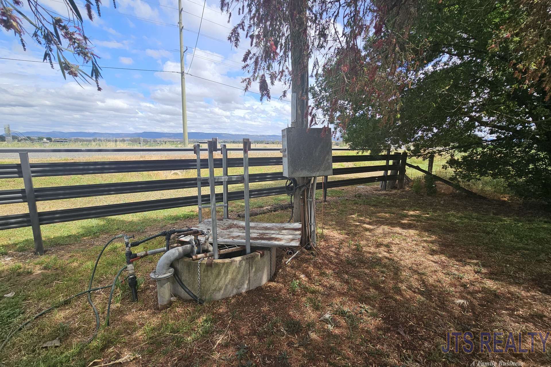 1370 New England Highway, Aberdeen For Sale by Farmbuy.com - image 15