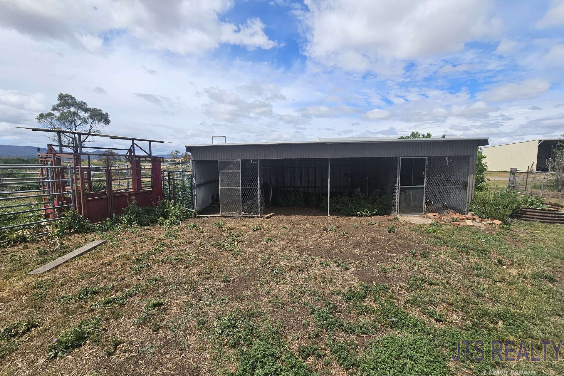 1370 New England Highway, Aberdeen For Sale by Farmbuy.com - image 18