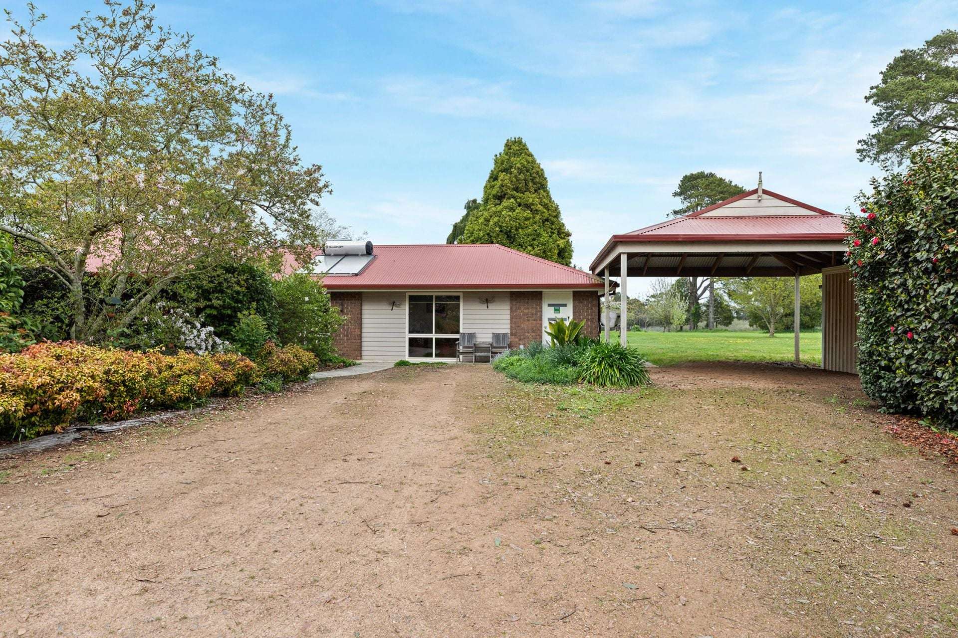 1205 Whittlesea Kinglake Road, Kinglake West For Sale by Farmbuy.com - image 4