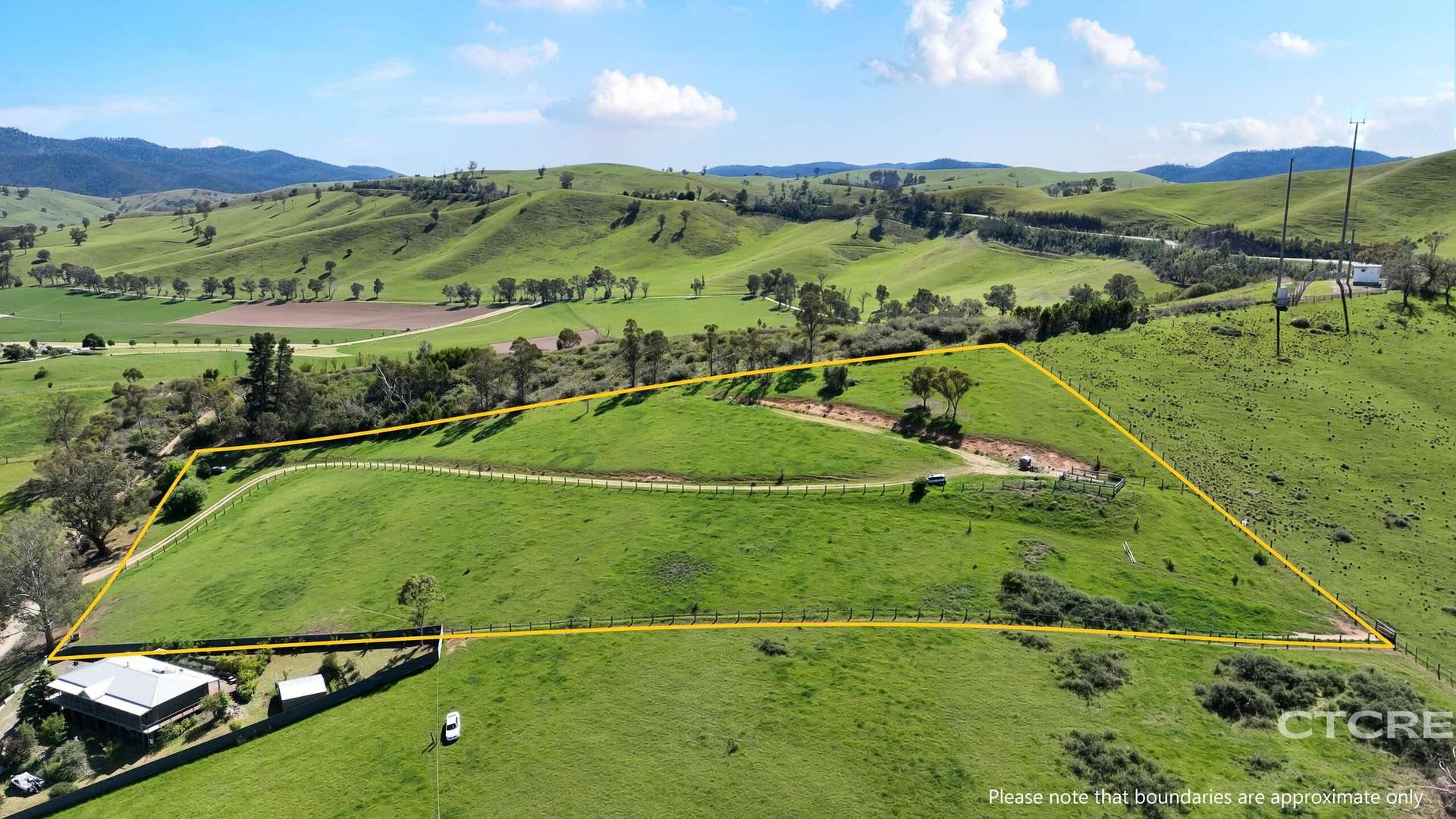 44 Woodgates Road, Buchan For Sale by Farmbuy.com - image 3