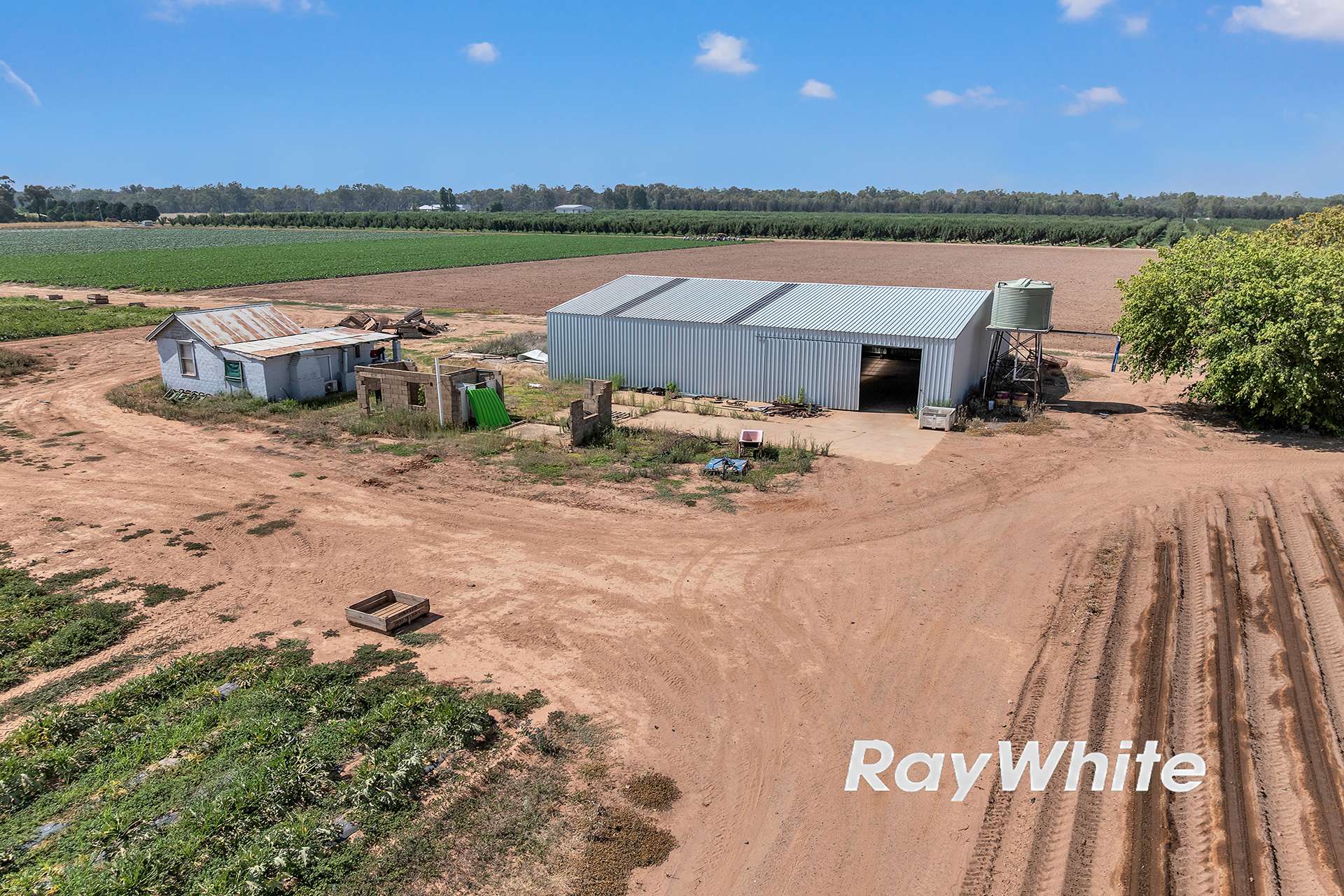 _ 740 Channel Road & 165 Hanlon Road, Shepparton East For Sale by Farmbuy.com - image 9