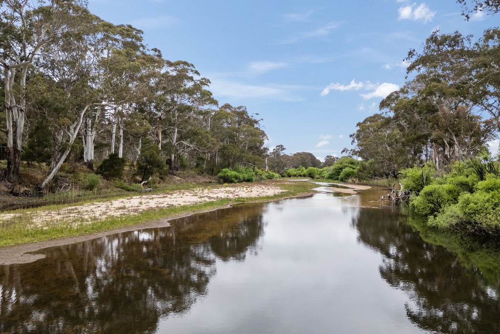 1868 Cooma Road, Bendoura NSW 2622
