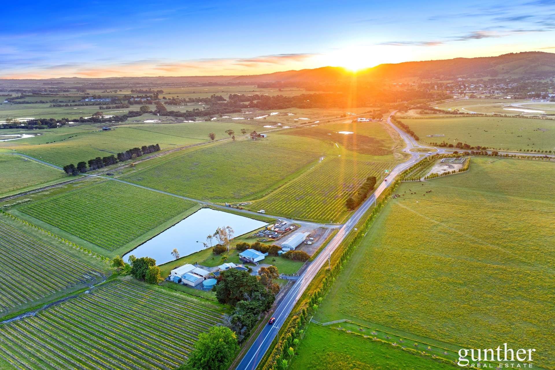 969 Healesville - Yarra Glen Road, Yarra Glen For Sale by Farmbuy.com - image 27