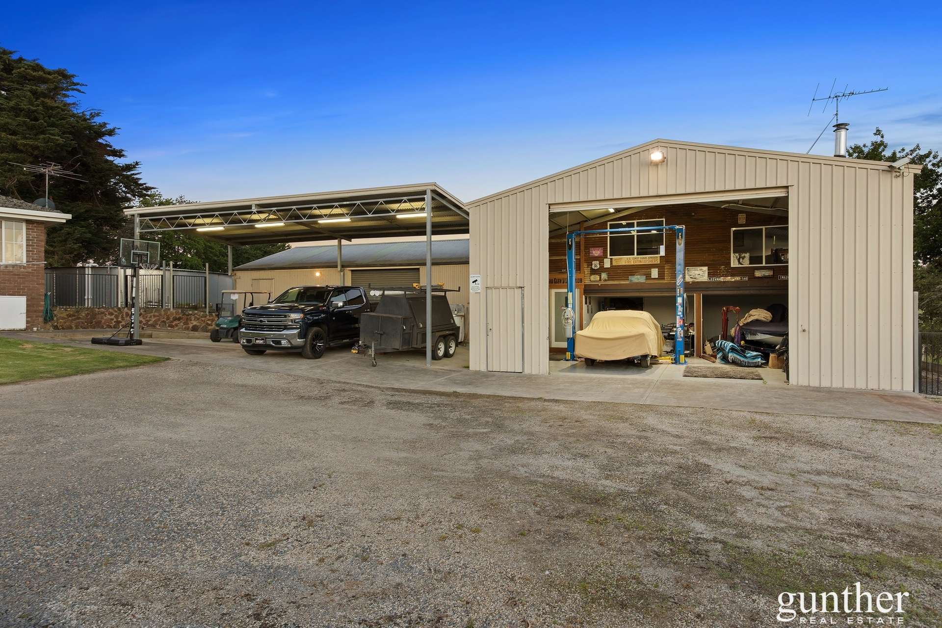 969 Healesville - Yarra Glen Road, Yarra Glen For Sale by Farmbuy.com - image 15
