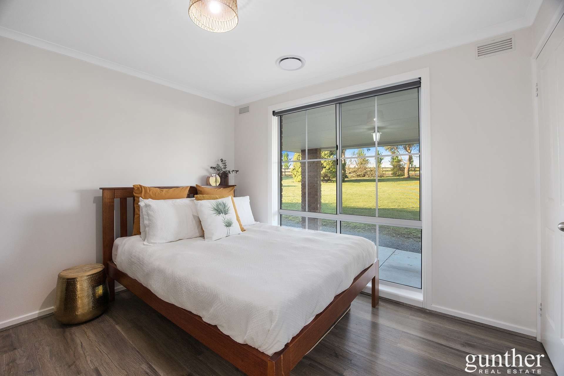 969 Healesville - Yarra Glen Road, Yarra Glen For Sale by Farmbuy.com - image 7