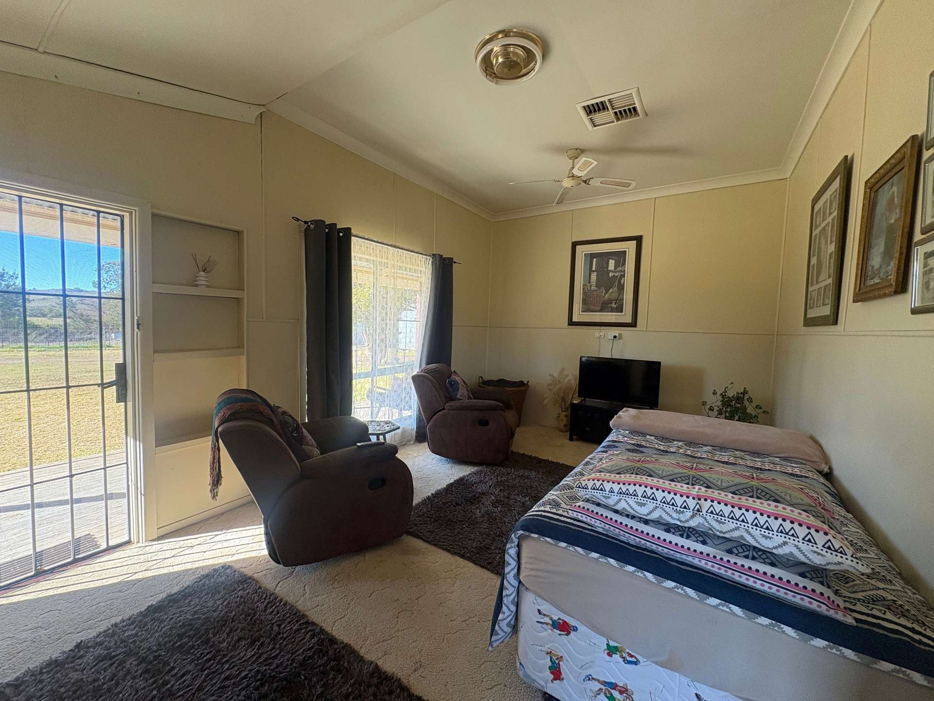 14-18 Cherry Street, Barraba For Sale by Farmbuy.com - image 3