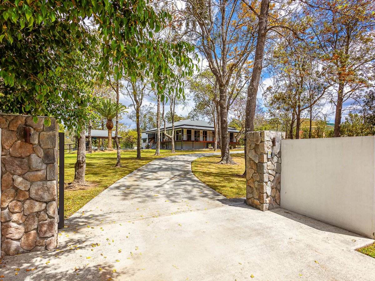 11 Worongary Road, Tallai Auction by Farmbuy.com - image 1