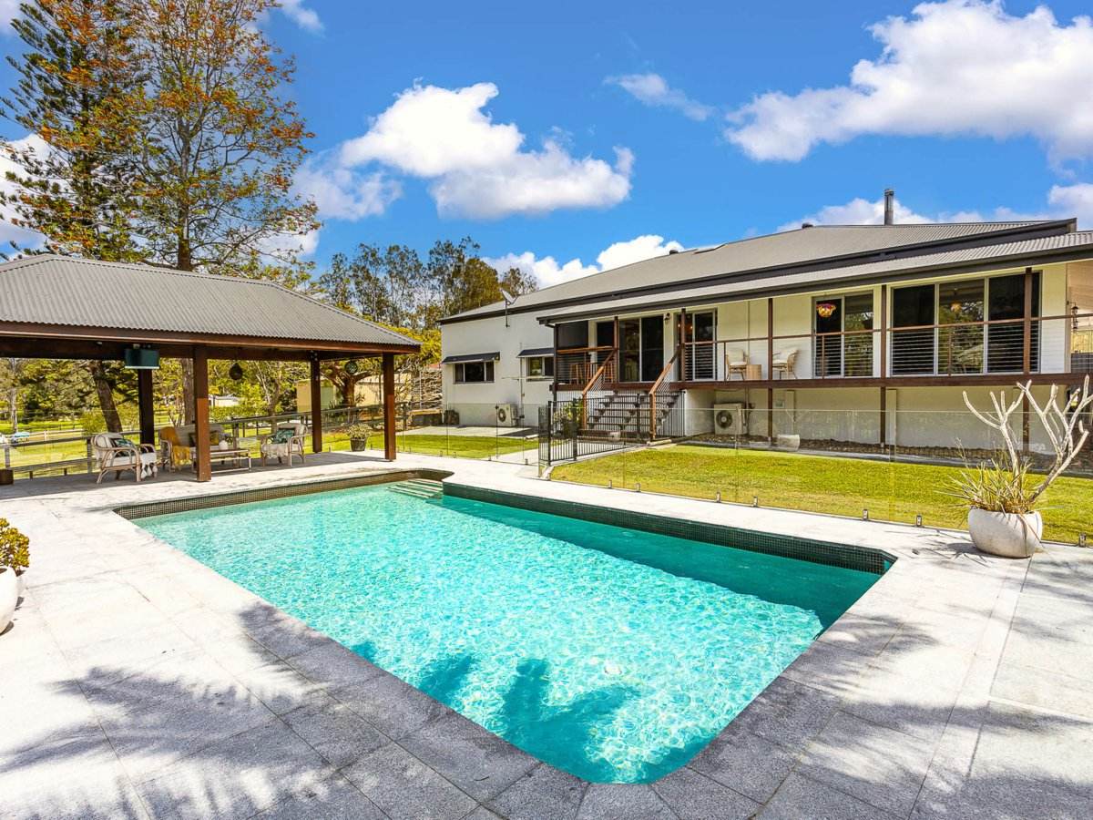 11 Worongary Road, Tallai Auction by Farmbuy.com - image 2
