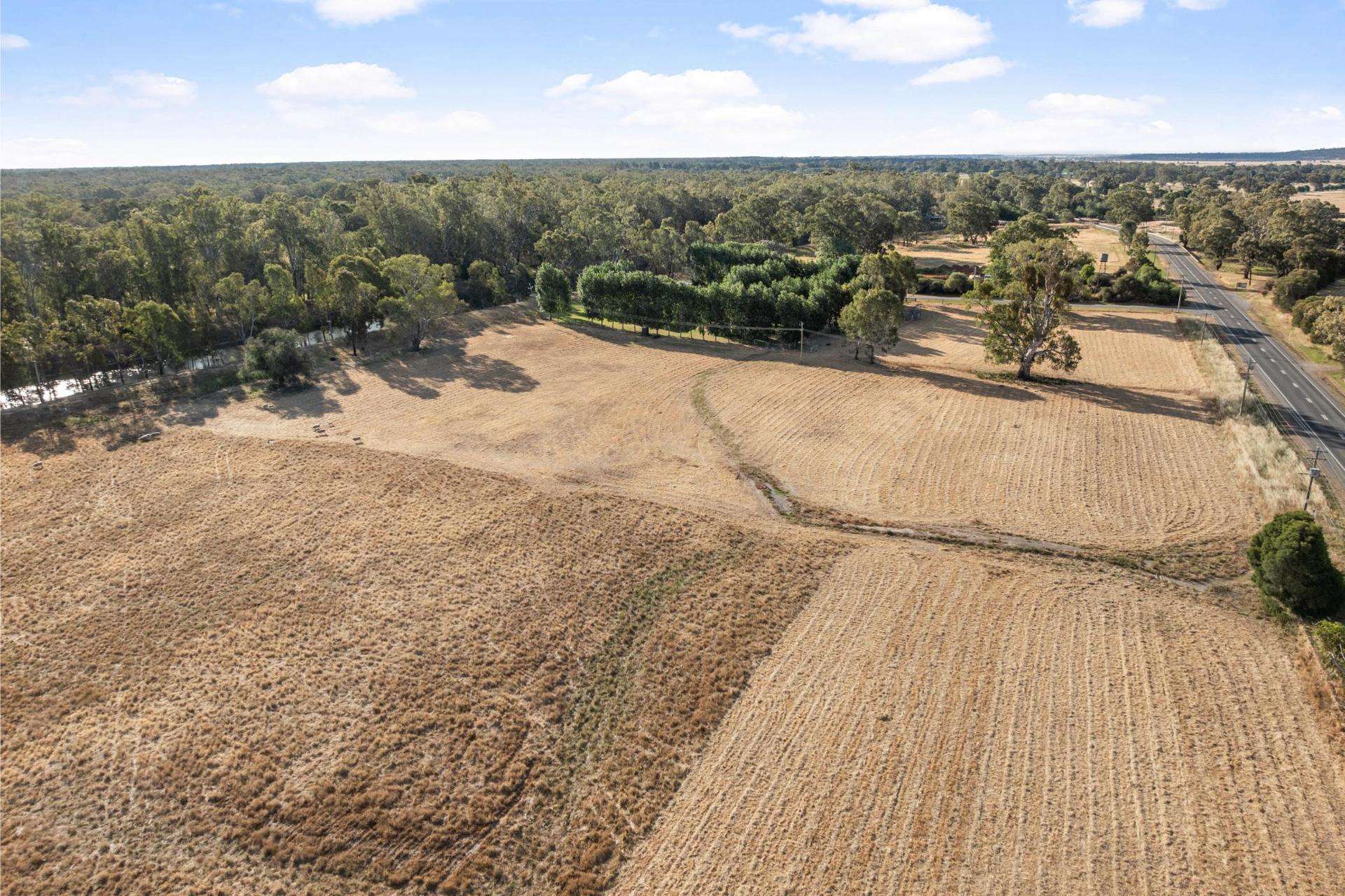 7 Mclays Road, Narrandera Auction by Farmbuy.com - image 16