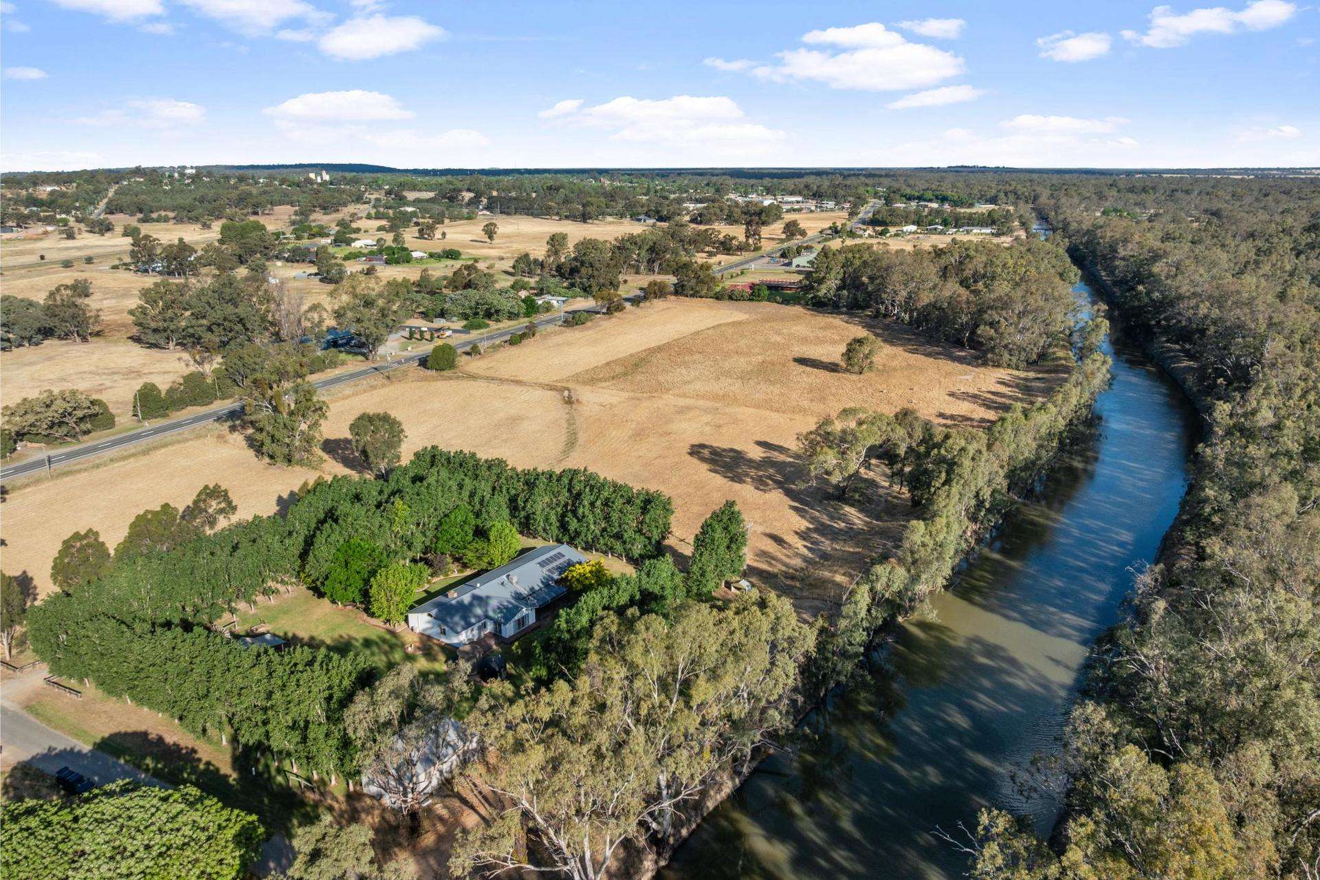 7 Mclays Road, Narrandera Auction by Farmbuy.com - image 17