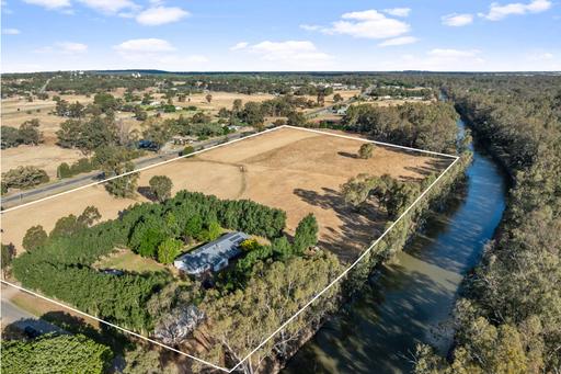 7 Mclays Road, Narrandera NSW 2700
