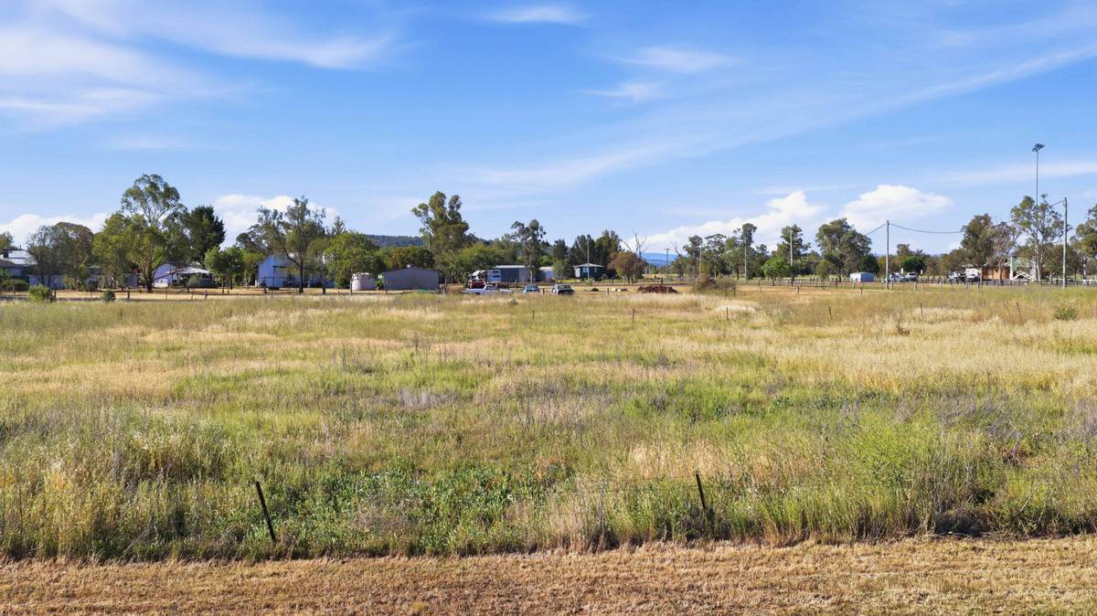 4 Hull Street, Boggabri For Sale by Farmbuy.com - image 4