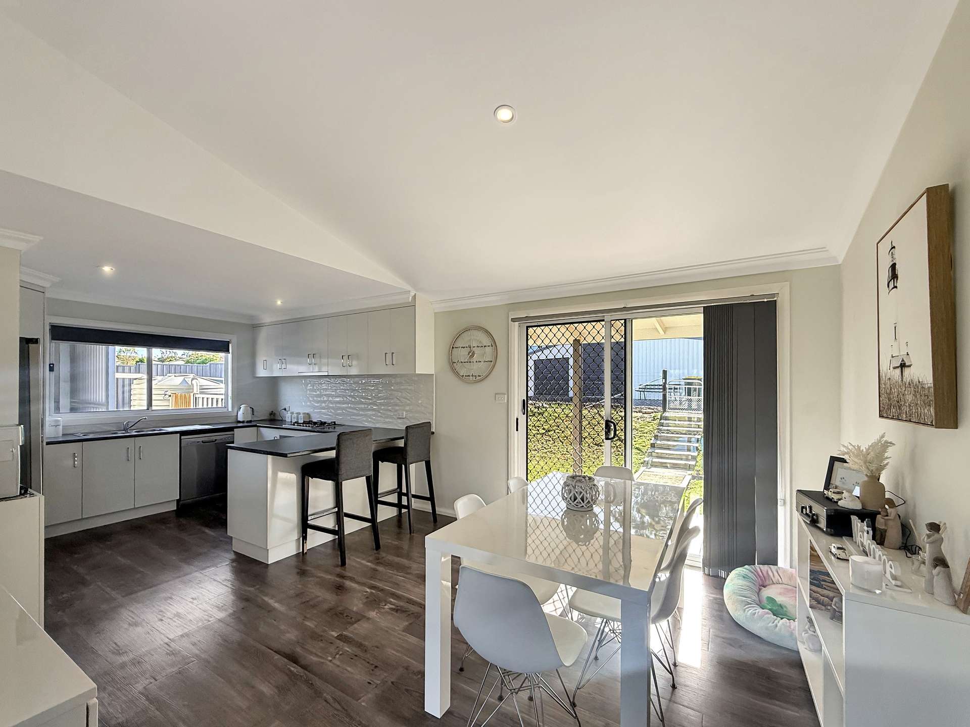 72 West Street, Grenfell For Sale by Farmbuy.com - image 5