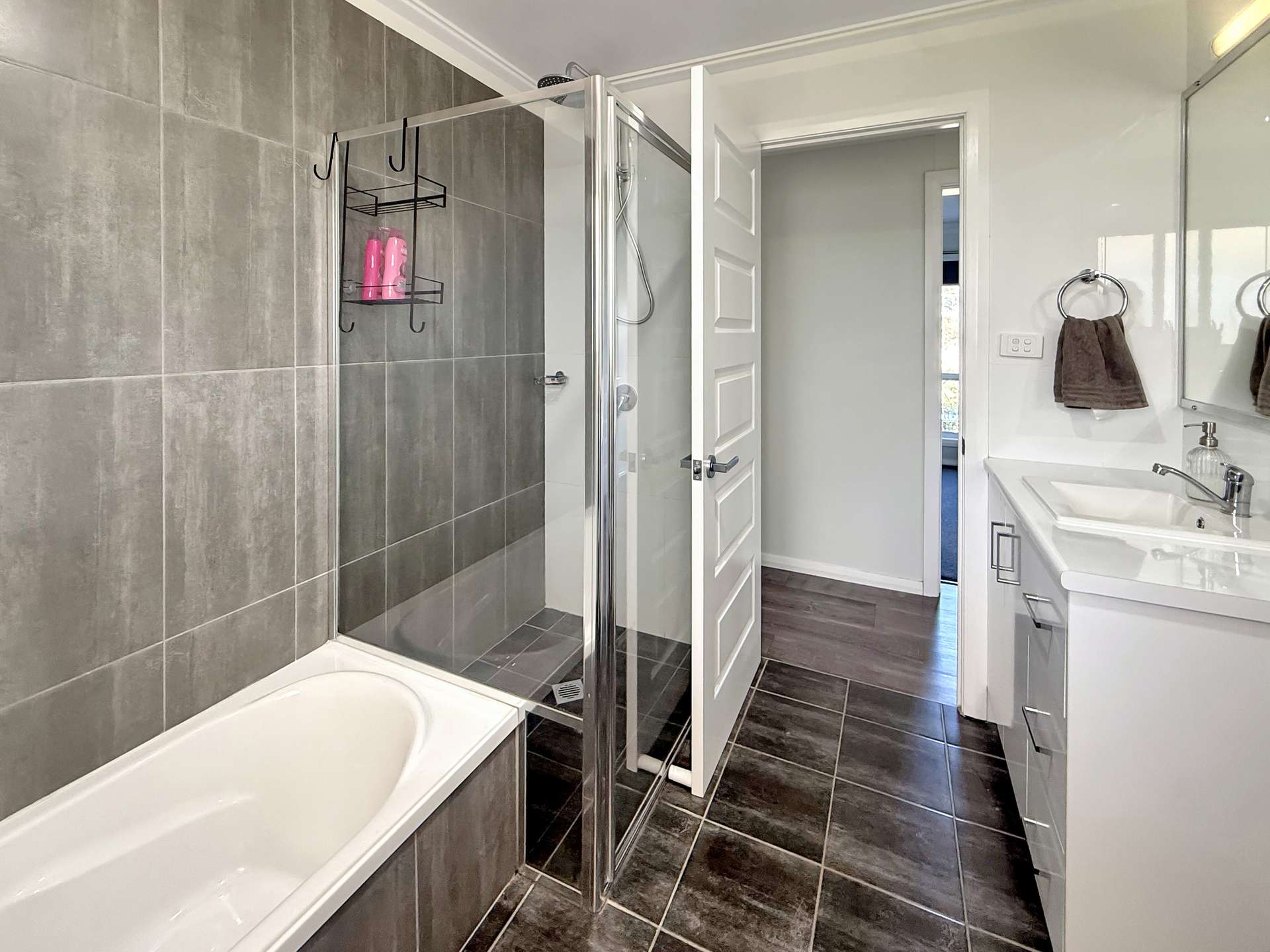 72 West Street, Grenfell For Sale by Farmbuy.com - image 8