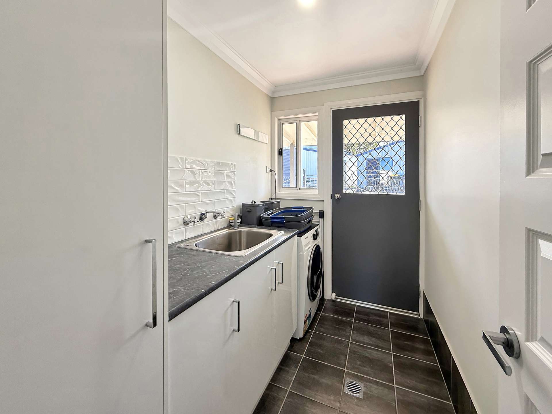72 West Street, Grenfell For Sale by Farmbuy.com - image 6