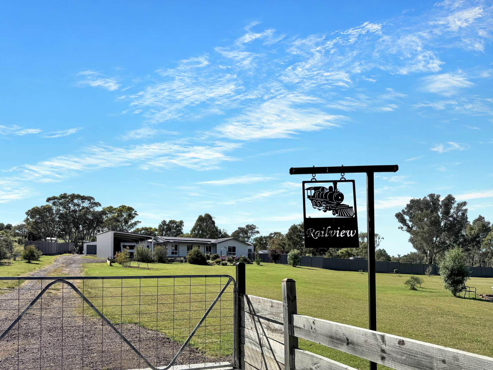72 West Street, Grenfell For Sale by Farmbuy.com - image 1