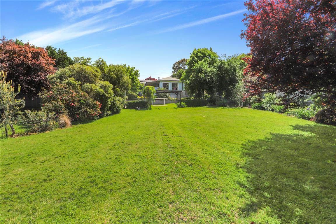 8 Bundara Crescent, Tumut For Sale by Farmbuy.com - image 21