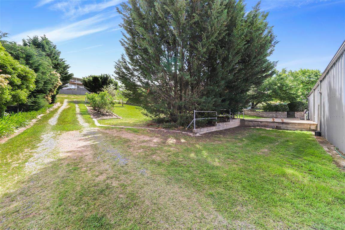 8 Bundara Crescent, Tumut For Sale by Farmbuy.com - image 22