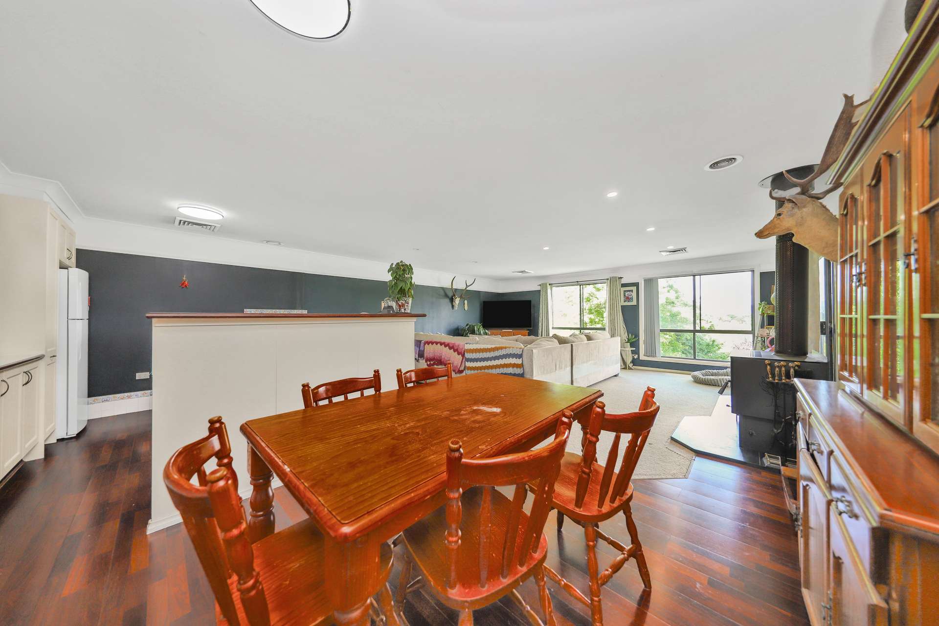 8 Bundara Crescent, Tumut For Sale by Farmbuy.com - image 6