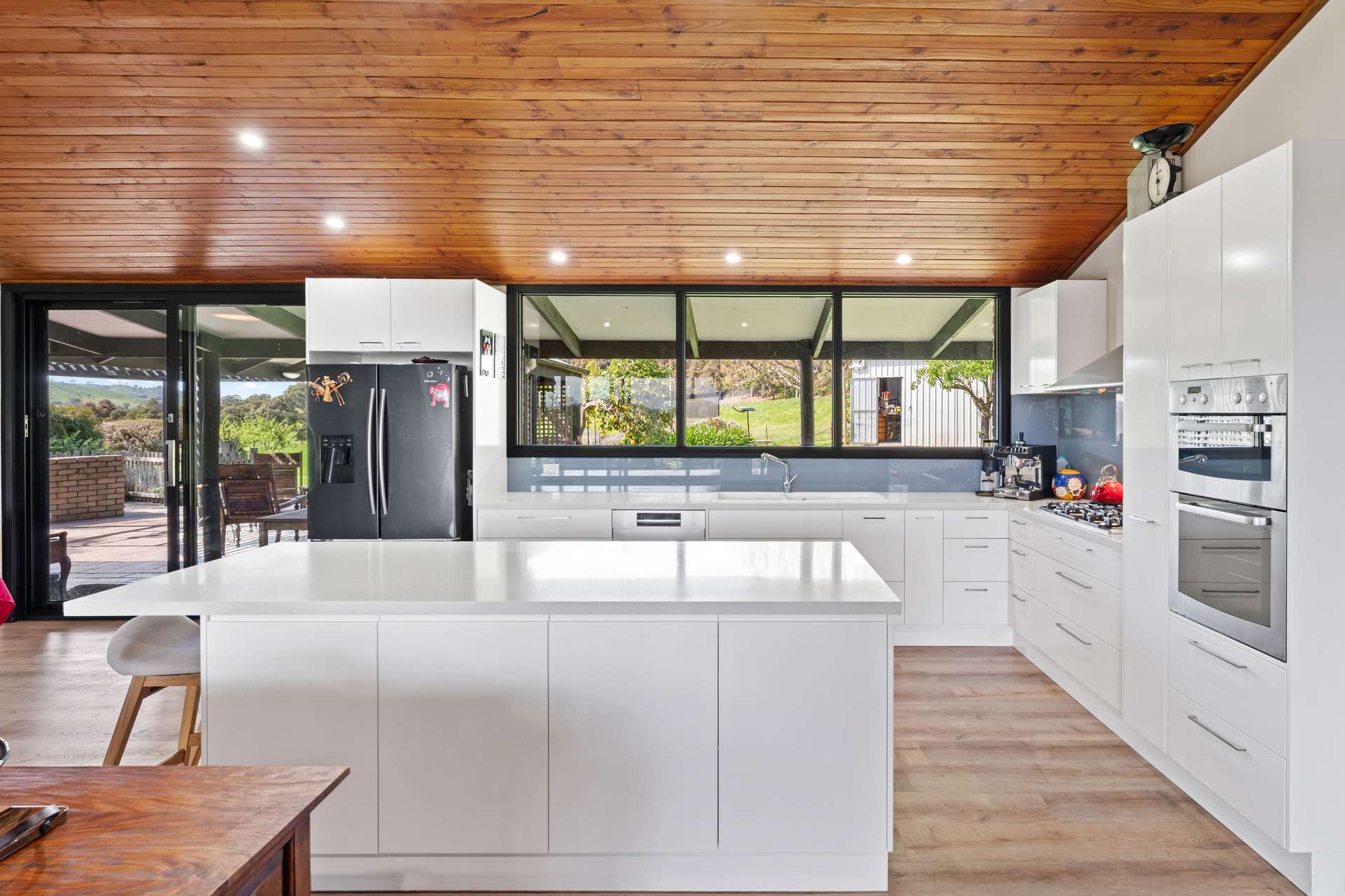 1511 Lake Road, Bethanga For Sale by Farmbuy.com - image 13