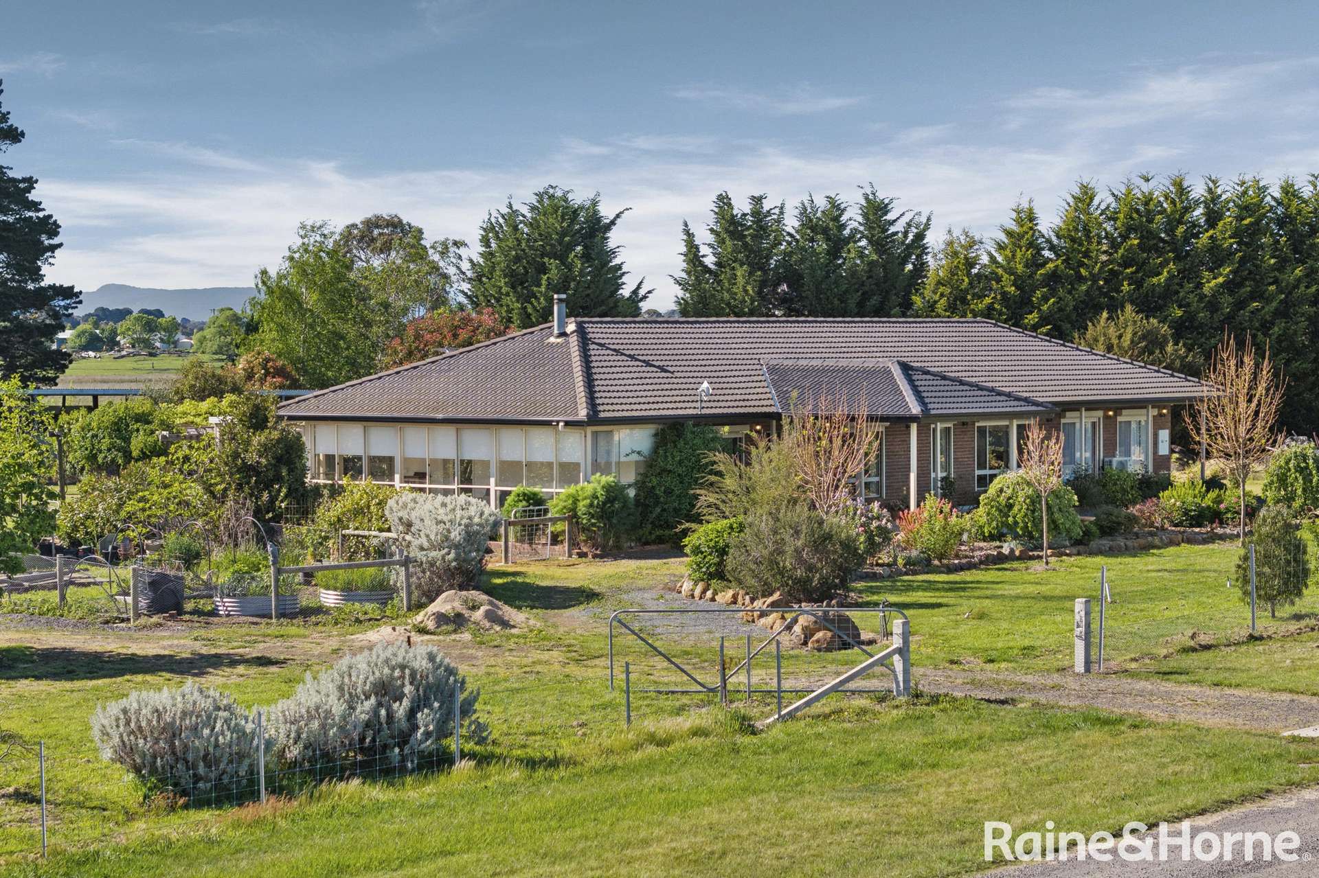 27 Davy Street, Malmsbury For Sale by Farmbuy.com - image 1