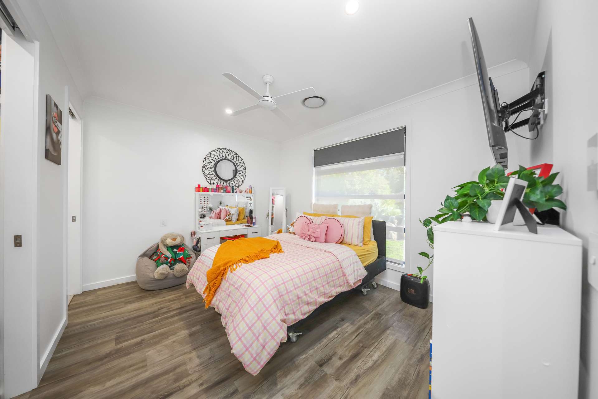 36 Cromwell Street, Adelong For Sale by Farmbuy.com - image 15