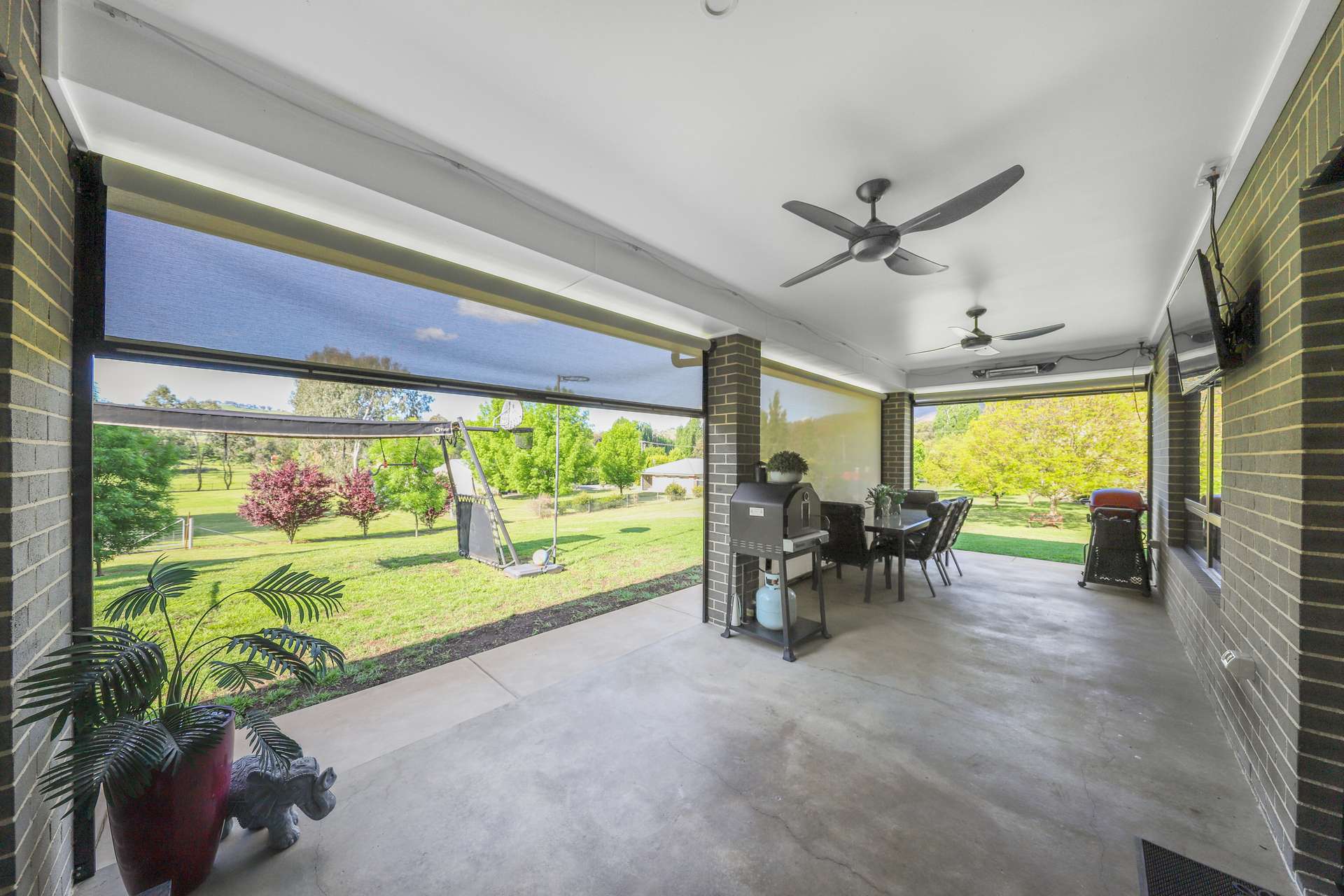 36 Cromwell Street, Adelong For Sale by Farmbuy.com - image 18