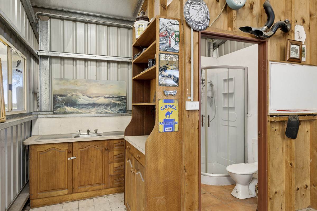 815 & 825 Nalangil Road, Corunnun For Sale by Farmbuy.com - image 26