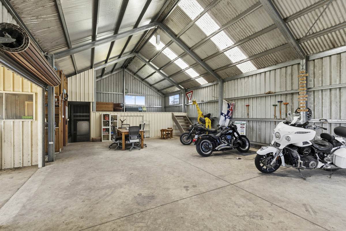 815 & 825 Nalangil Road, Corunnun For Sale by Farmbuy.com - image 24