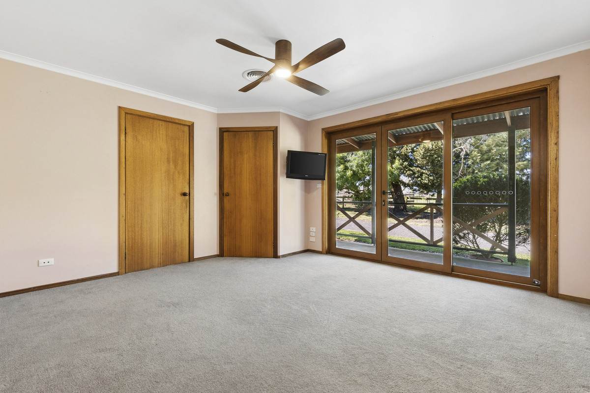 815 & 825 Nalangil Road, Corunnun For Sale by Farmbuy.com - image 14