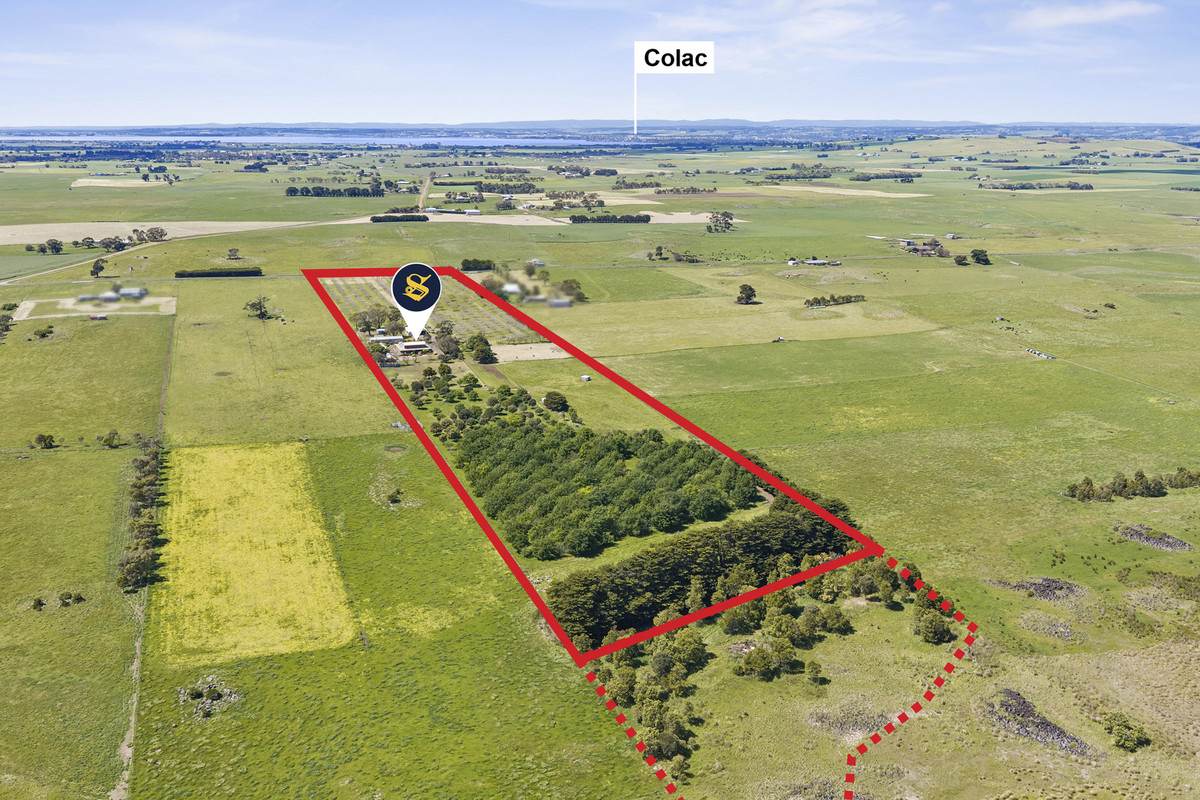 815 & 825 Nalangil Road, Corunnun For Sale by Farmbuy.com - image 4