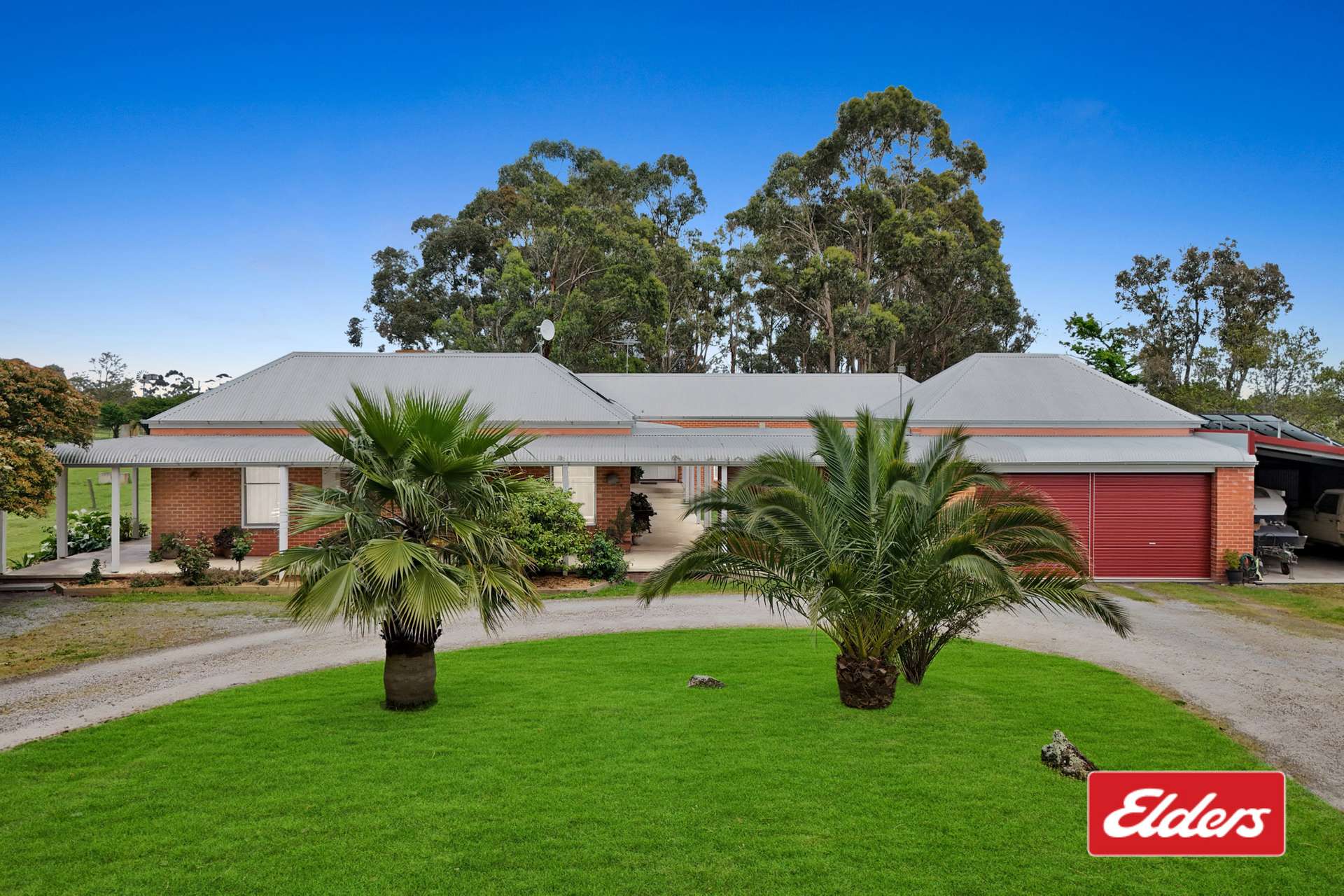 135 Daleys Road, Koo Wee Rup North For Sale by Farmbuy.com - image 2