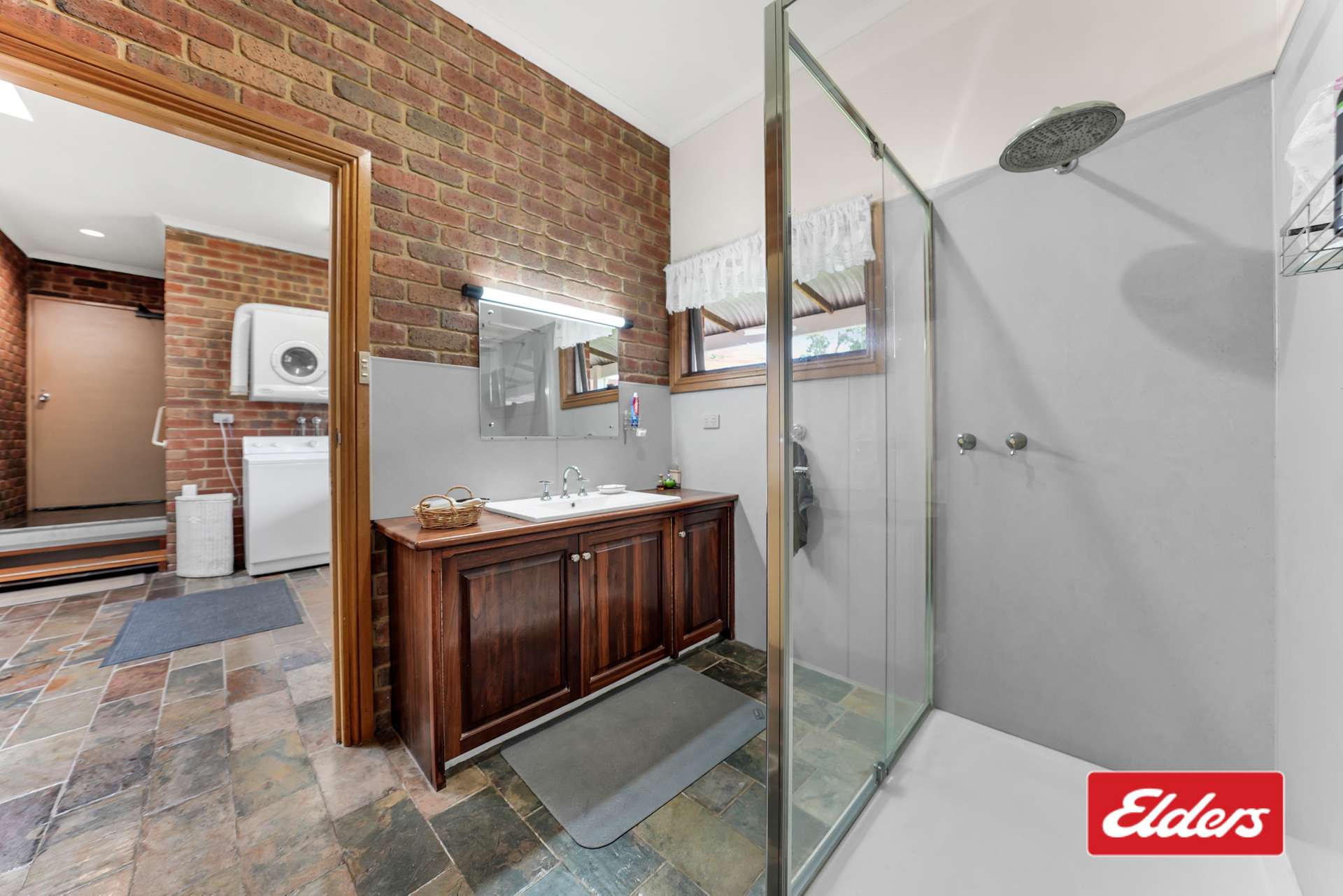 135 Daleys Road, Koo Wee Rup North For Sale by Farmbuy.com - image 11