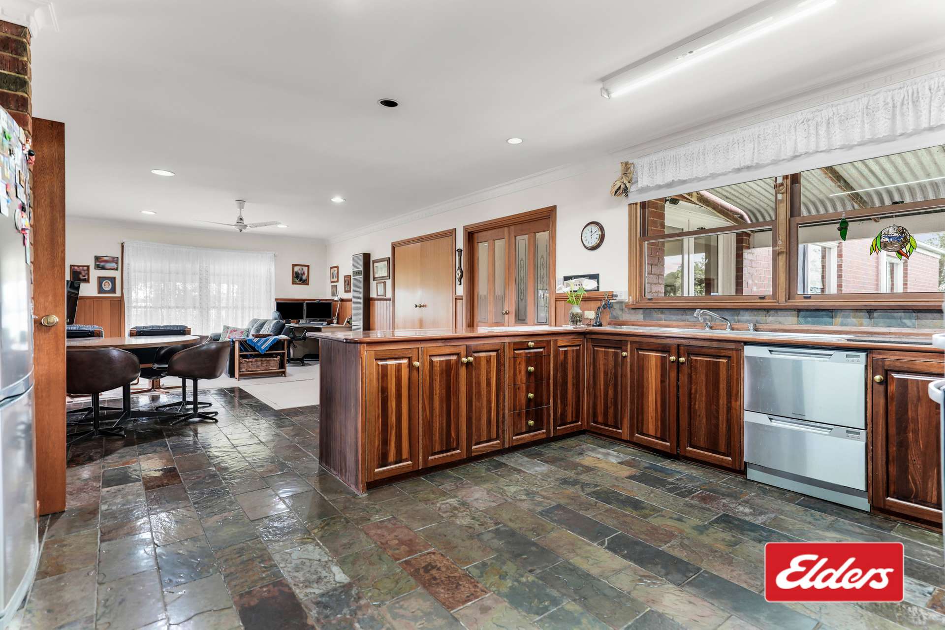 135 Daleys Road, Koo Wee Rup North For Sale by Farmbuy.com - image 3