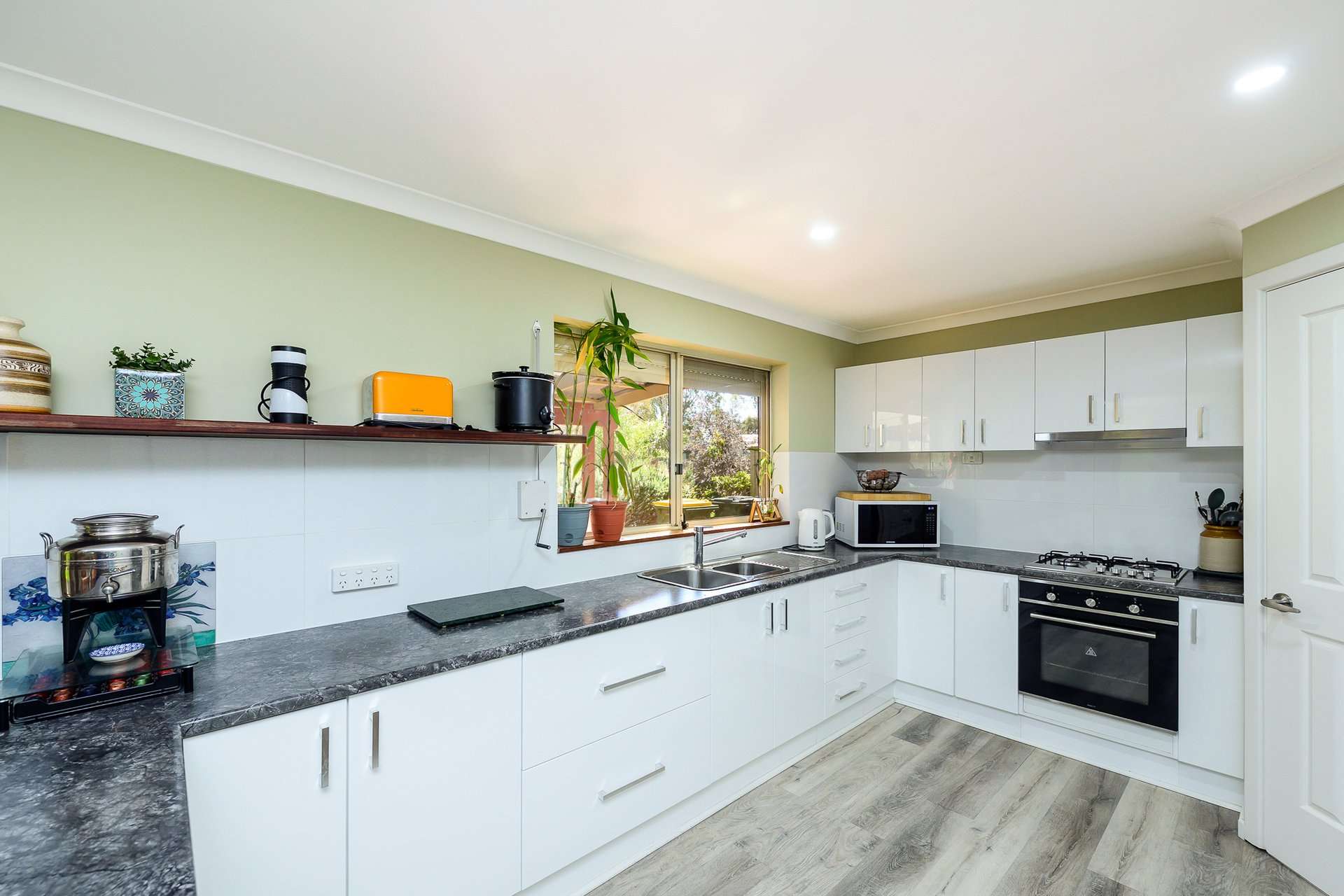 127 Woodley Farm Drive, Northam For Sale by Farmbuy.com - image 8