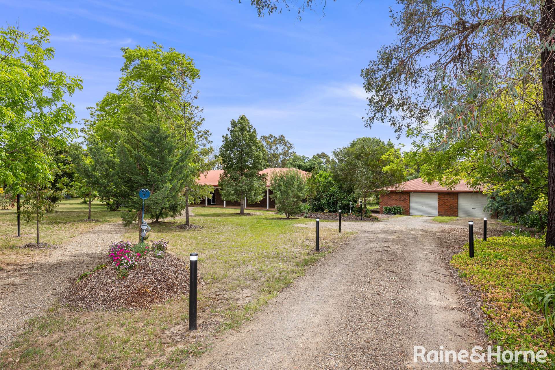 17 Maple Road, Lake Albert For Sale by Farmbuy.com - image 3
