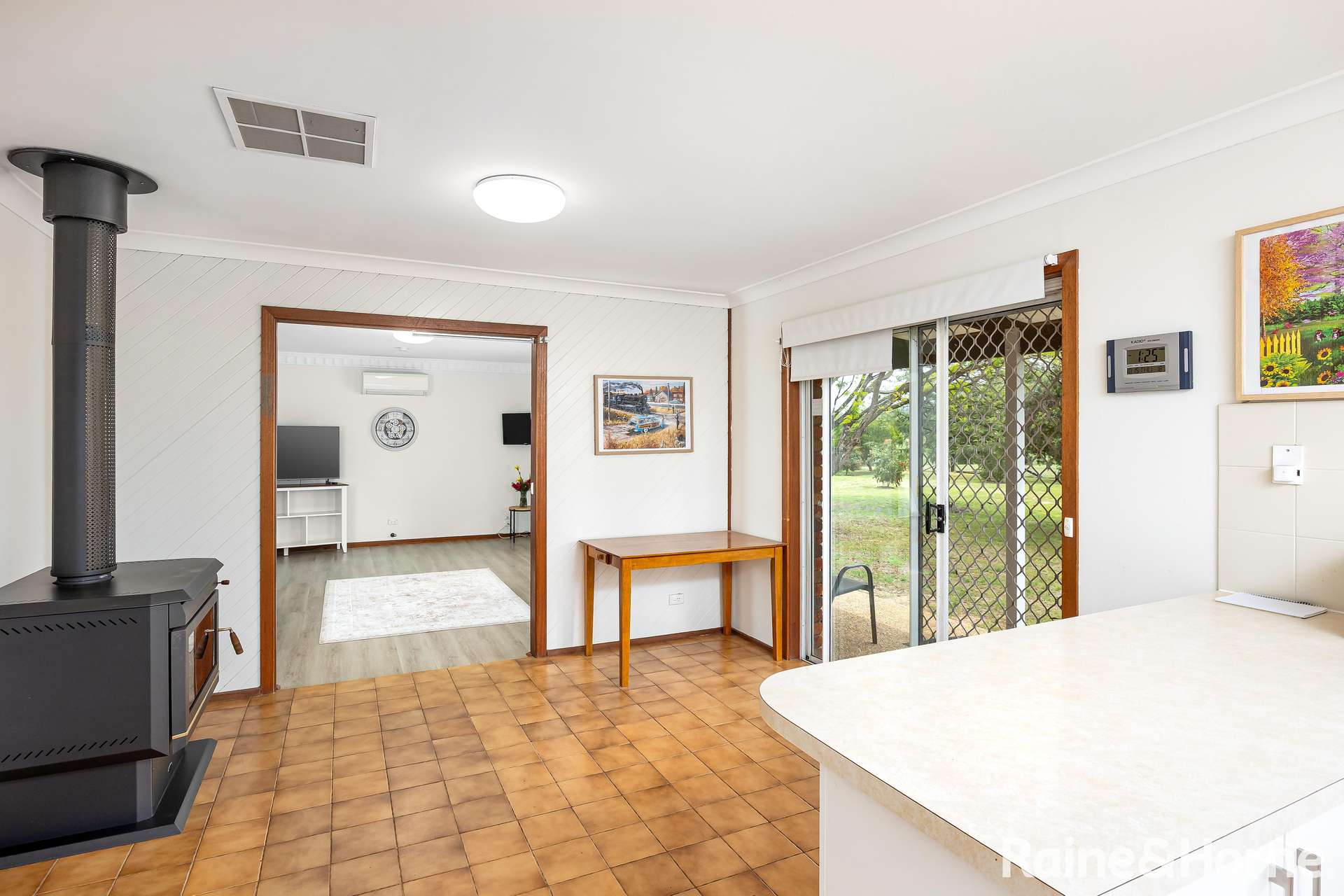17 Maple Road, Lake Albert For Sale by Farmbuy.com - image 7