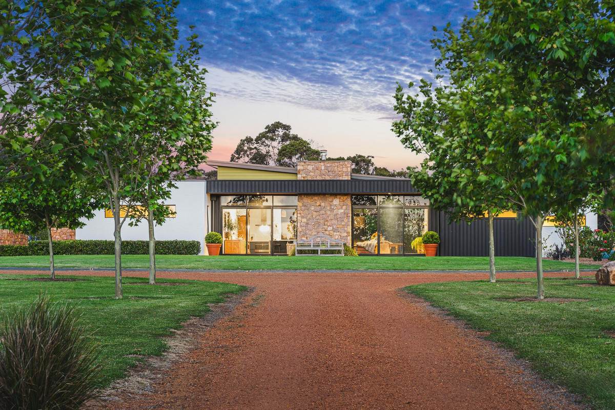 91 Freshwater Drive, Burnside For Sale by Farmbuy.com - image 1