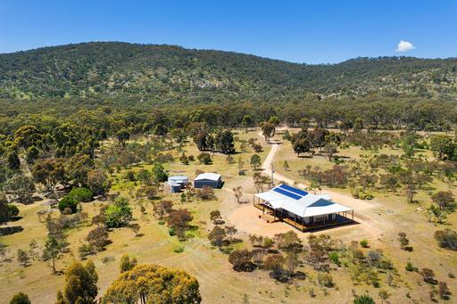 Farm For Sale - VIC - Tarrengower - 3463 - A Villa at the Foot of Mount Tarrengower 
