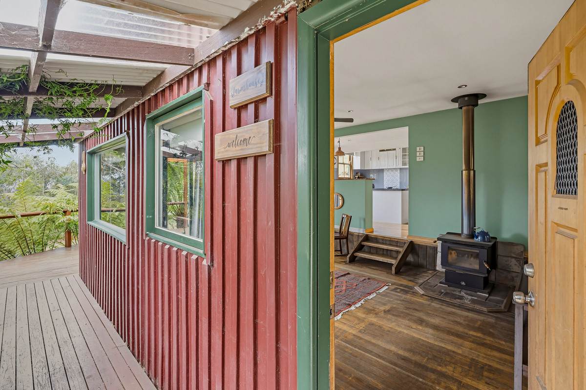 425 Halls Track Road, Sandfly For Sale by Farmbuy.com - image 4