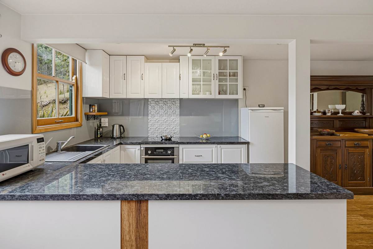 425 Halls Track Road, Sandfly For Sale by Farmbuy.com - image 9