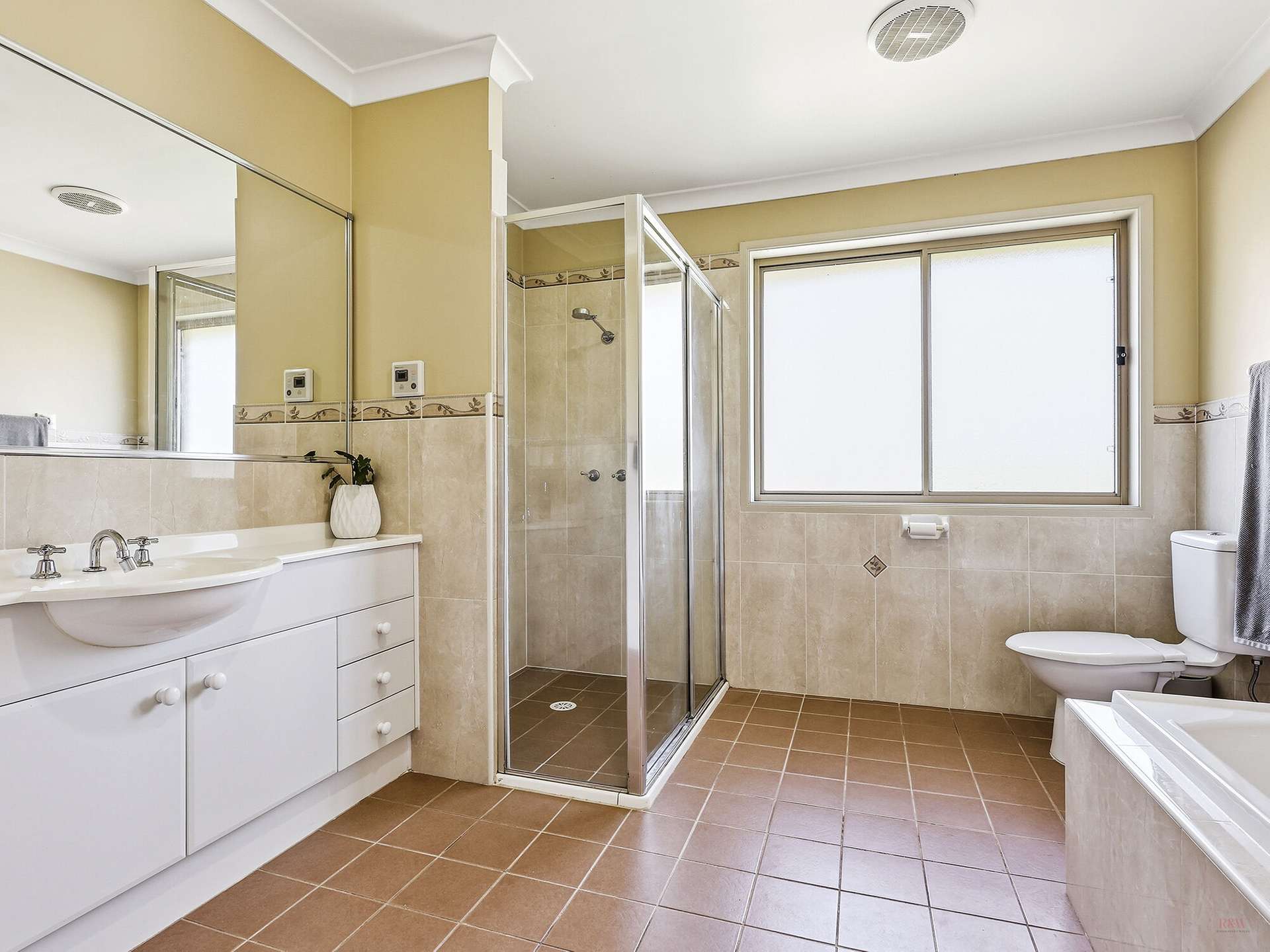 27 Woodside Drive, Moss Vale For Sale by Farmbuy.com - image 18