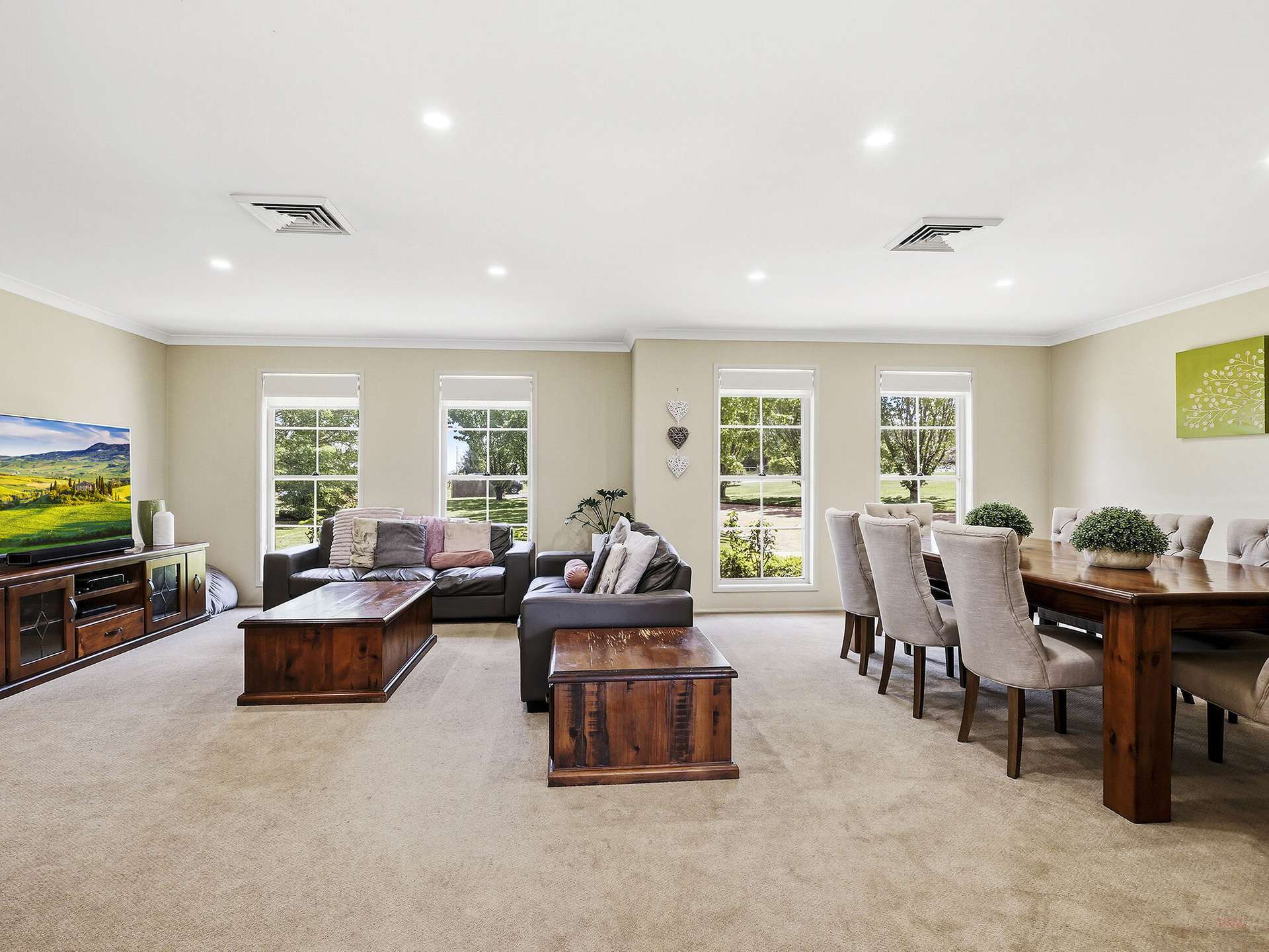 27 Woodside Drive, Moss Vale For Sale by Farmbuy.com - image 9