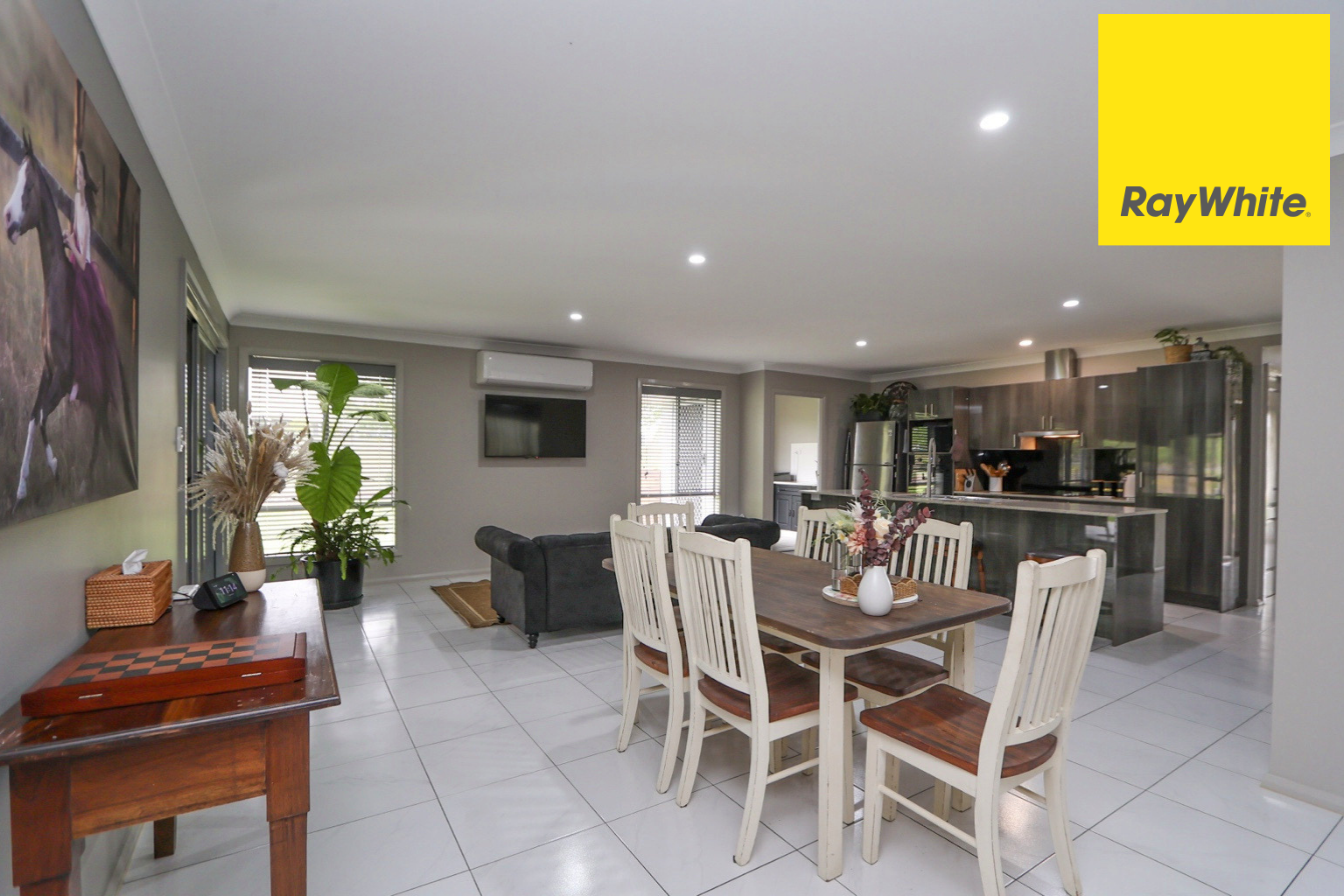 4 Talbragar Close, Inverell For Sale by Farmbuy.com - image 7