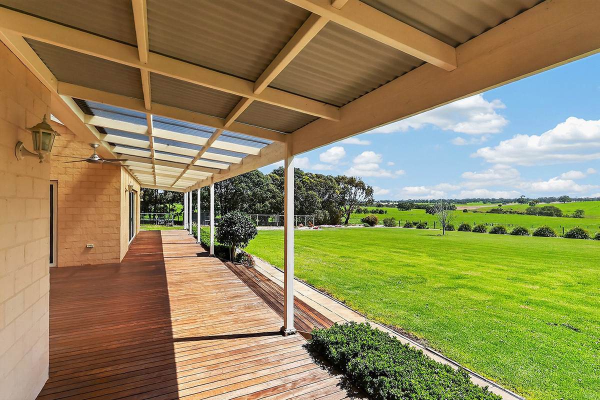 282 Clifton Road, Yulecart For Sale by Farmbuy.com - image 12