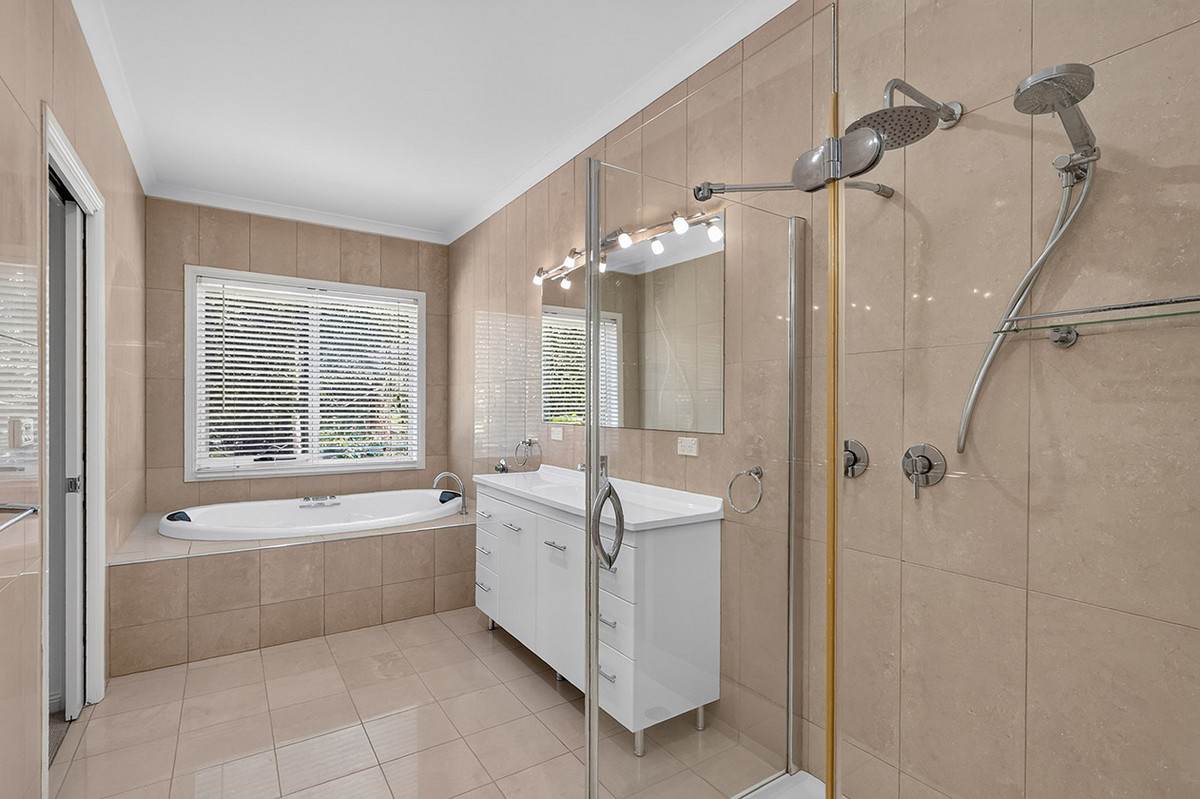 282 Clifton Road, Yulecart For Sale by Farmbuy.com - image 8