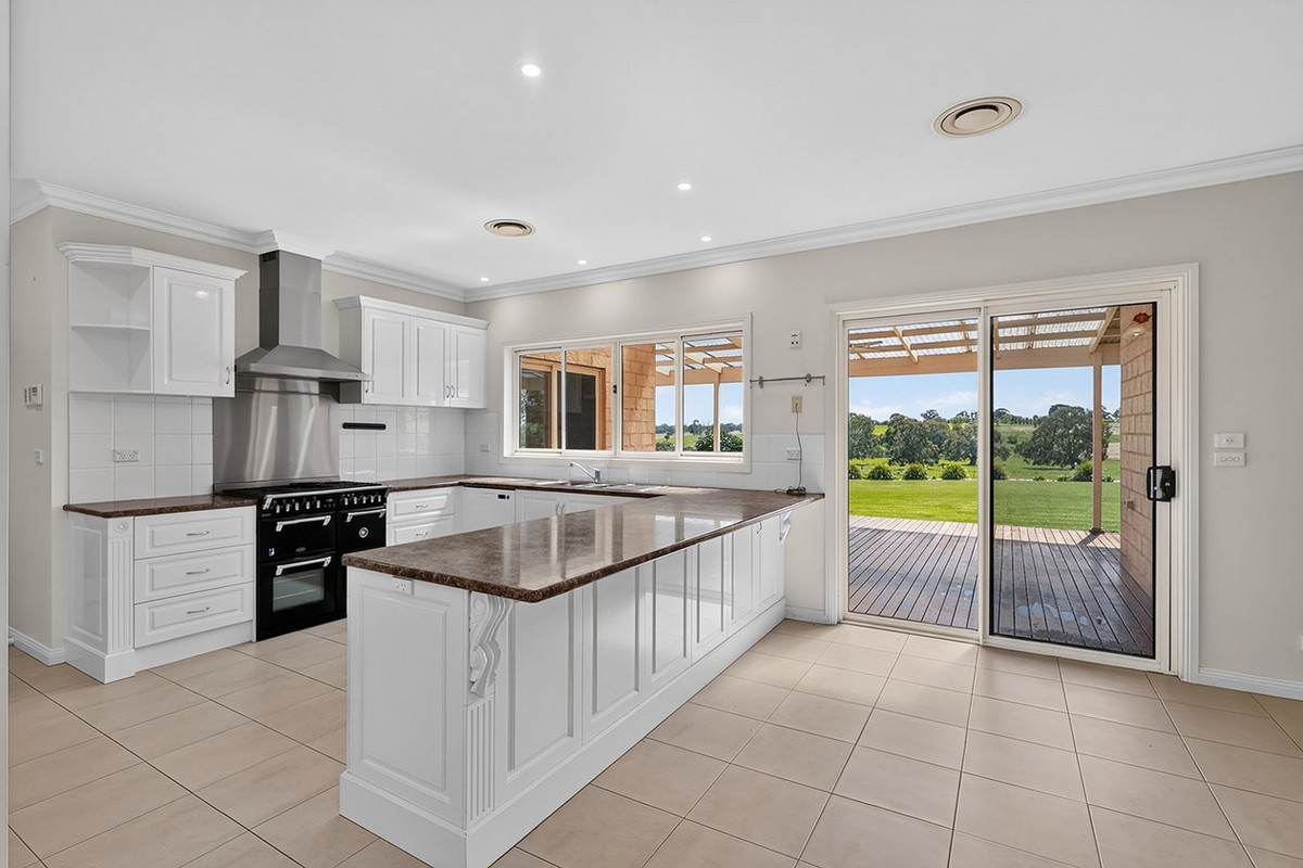 282 Clifton Road, Yulecart For Sale by Farmbuy.com - image 6